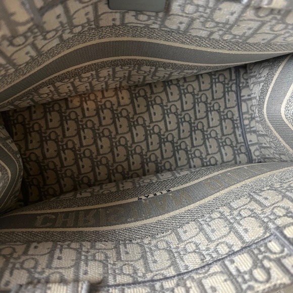 Christian Dior Oblique Jacquard Book Tote Medium - Picture 7 of 8